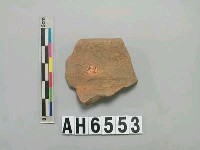 藏品(褐色夾砂陶口緣)的圖片